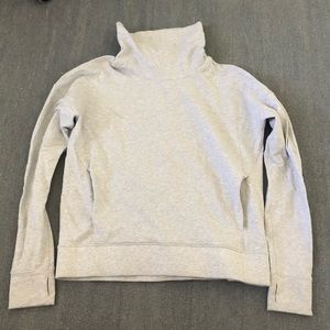 Lululemon Turtleneck Pullover